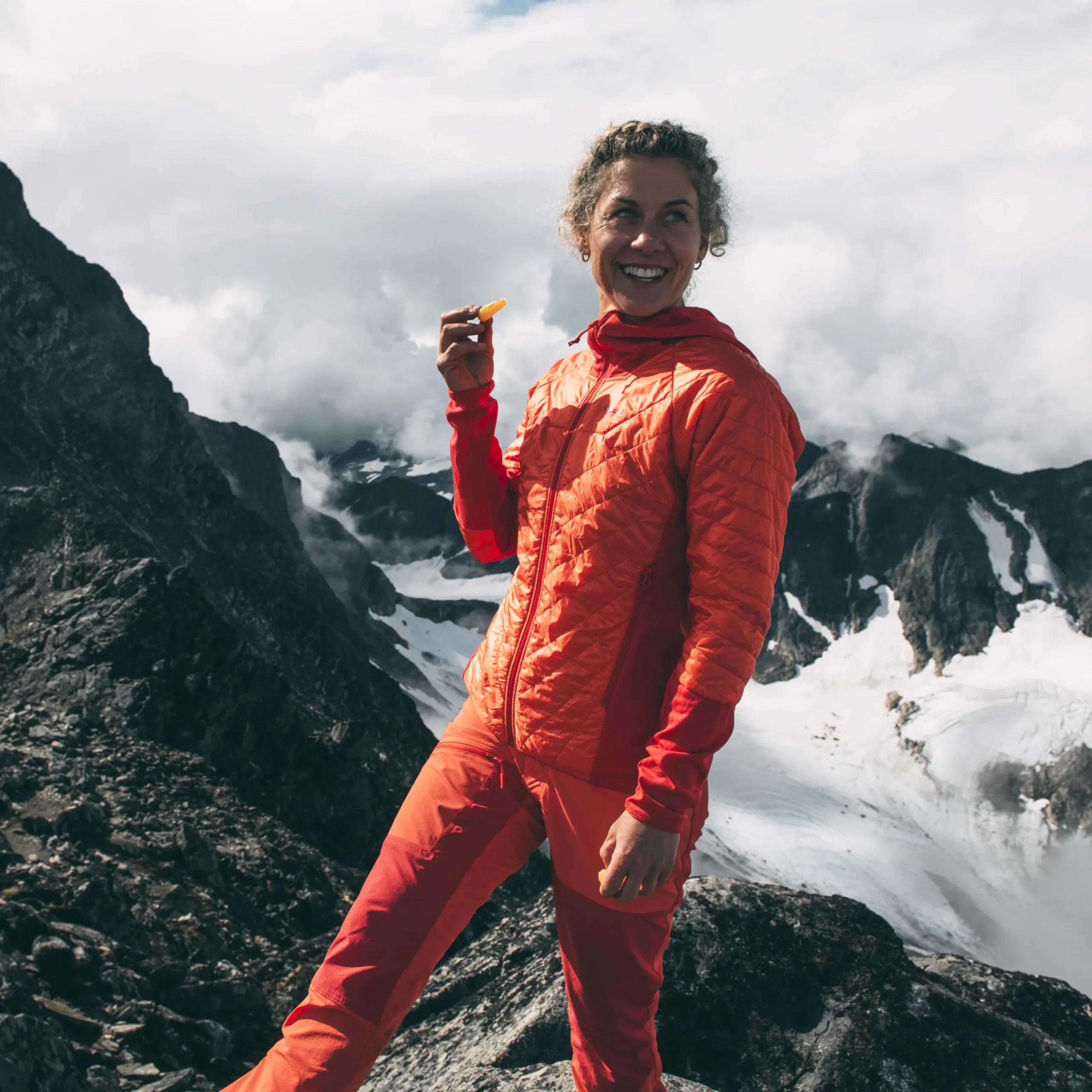 Clearance Bergans Cecilie Light Insulated Hybrid Jacket - Energy Red