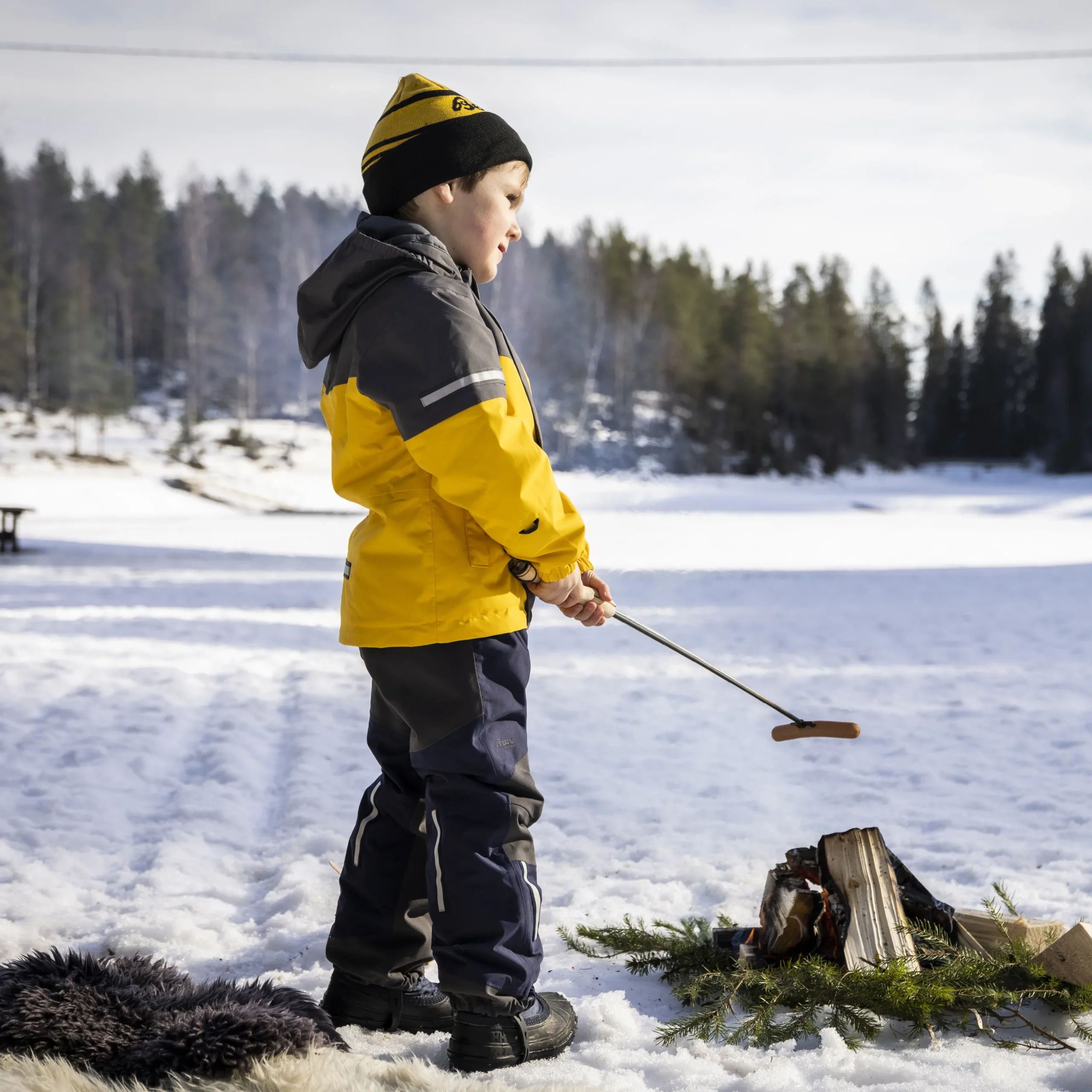 Online Bergans Lilletind Insulated Kids Jacket - Light Golden Yellow / Solid Dark Grey