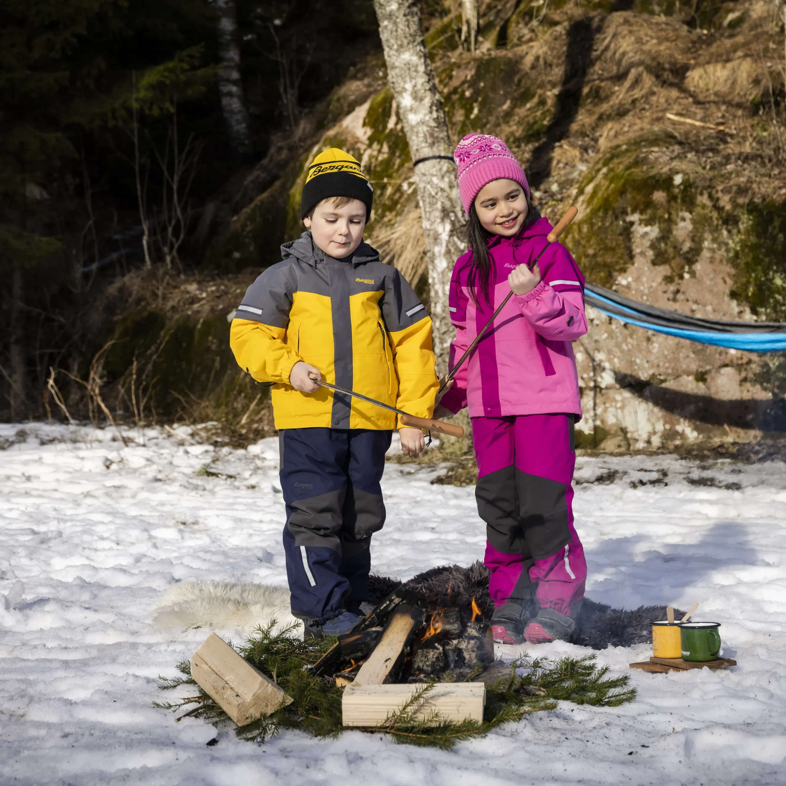 Online Bergans Lilletind Insulated Kids Jacket - Light Golden Yellow / Solid Dark Grey