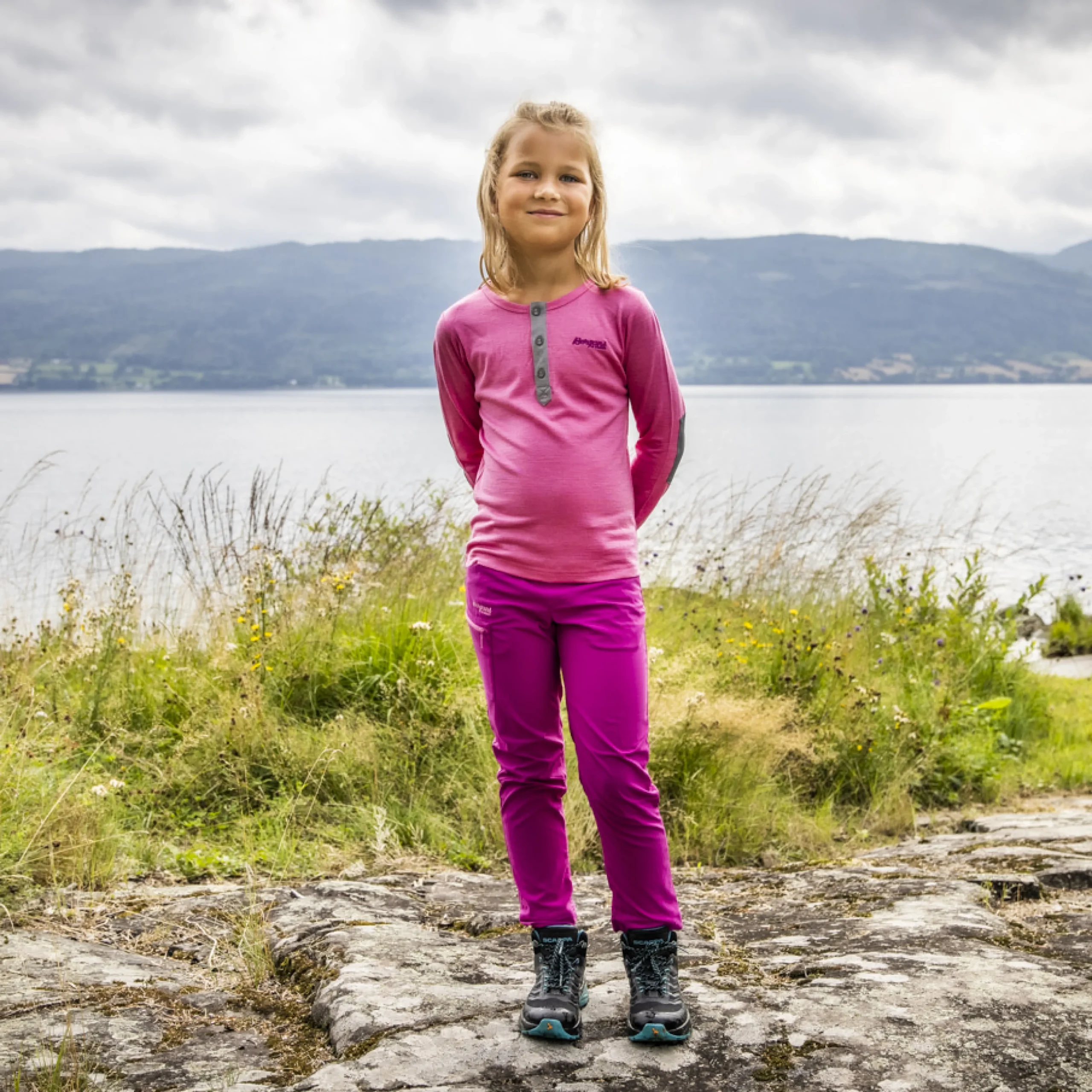 Clearance Bergans Lilletind V2 Light Softshell Kids Pants - Fandango Purple