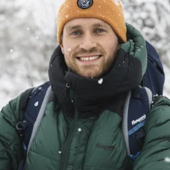 Store Bergans Magma Warm Down Jacket W/Hood Men - Duke Green / Black