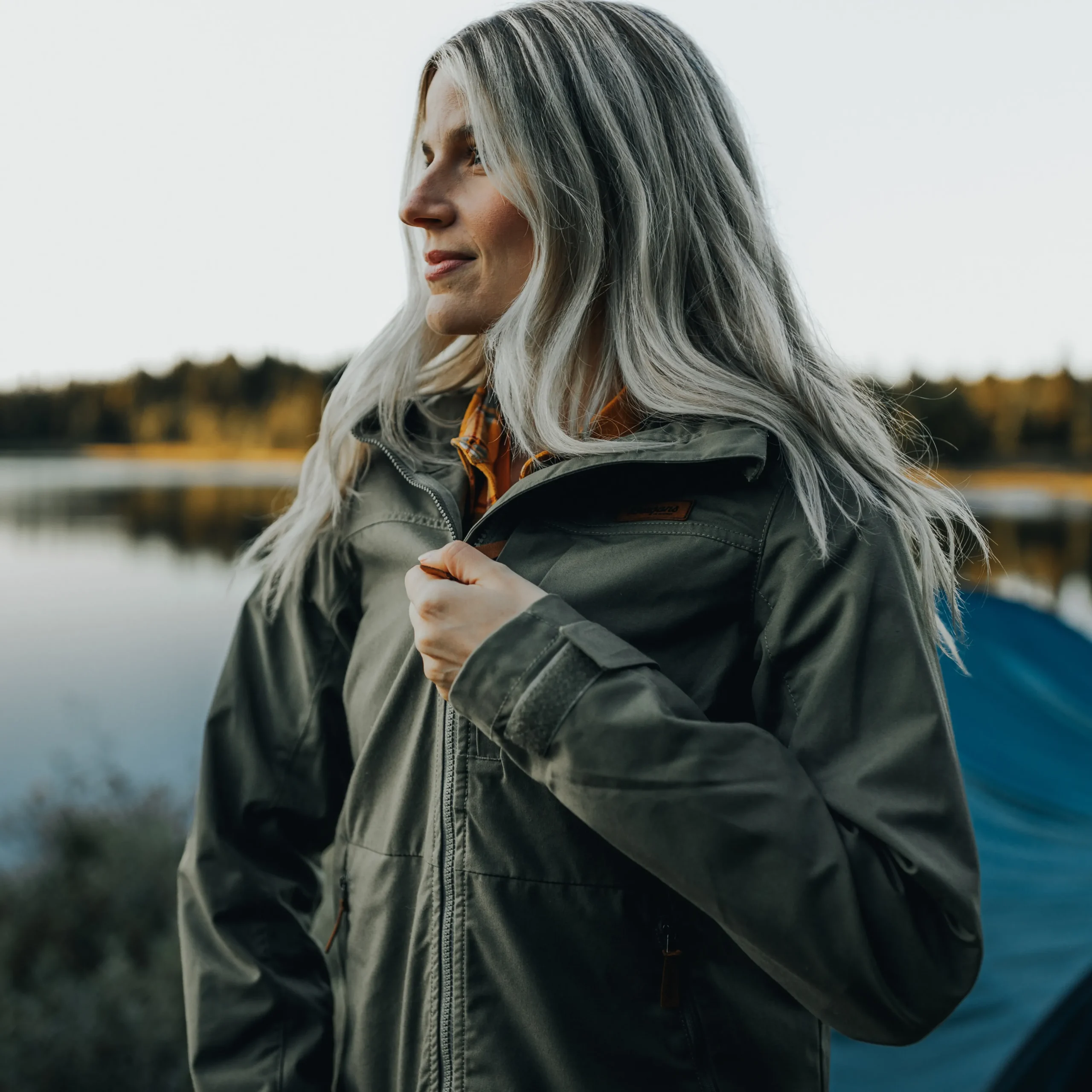 Sale Bergans Nordmarka Leaf Light Wind Jacket Women - Green Mud