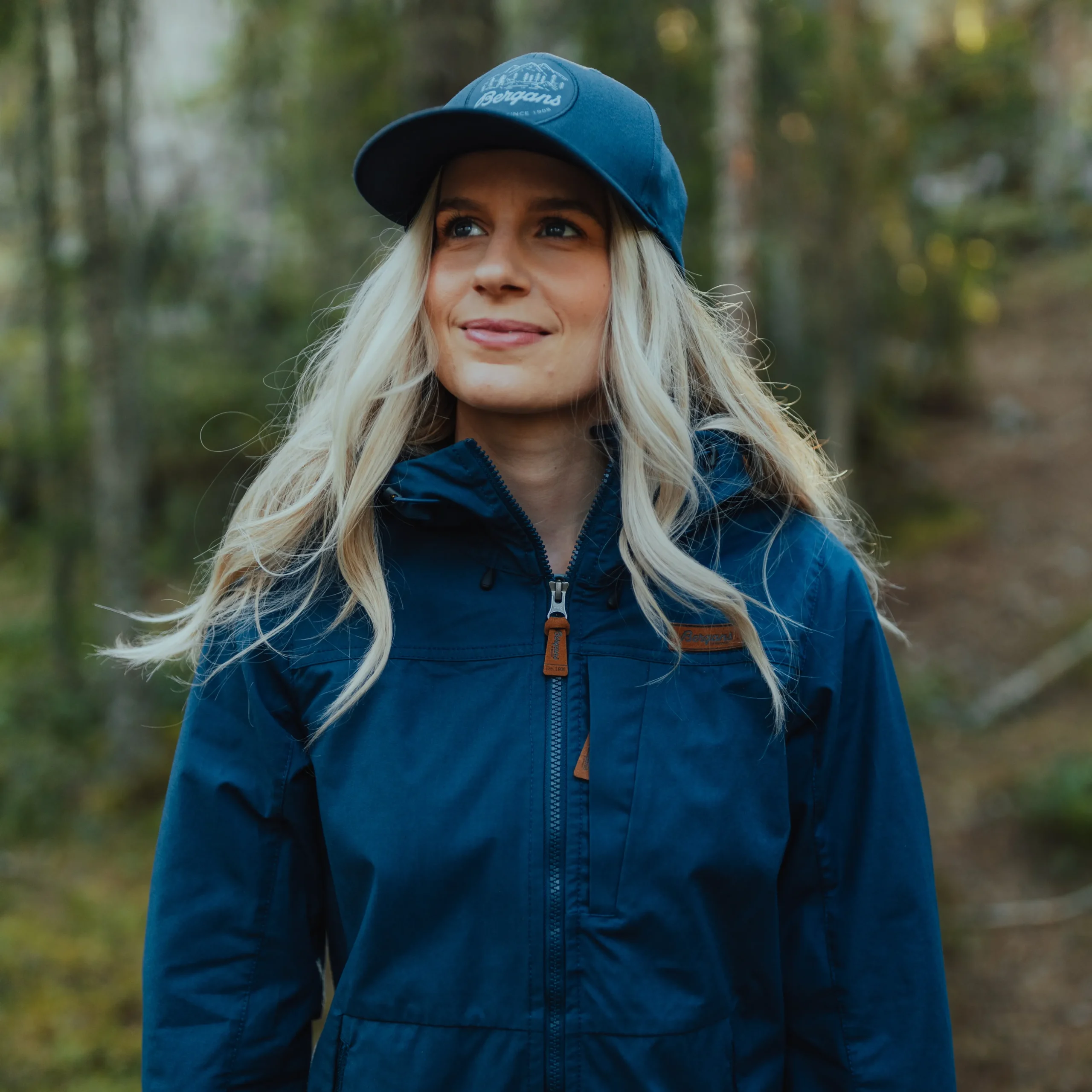 Store Bergans Nordmarka Leaf Light Wind Jacket Women - Navy