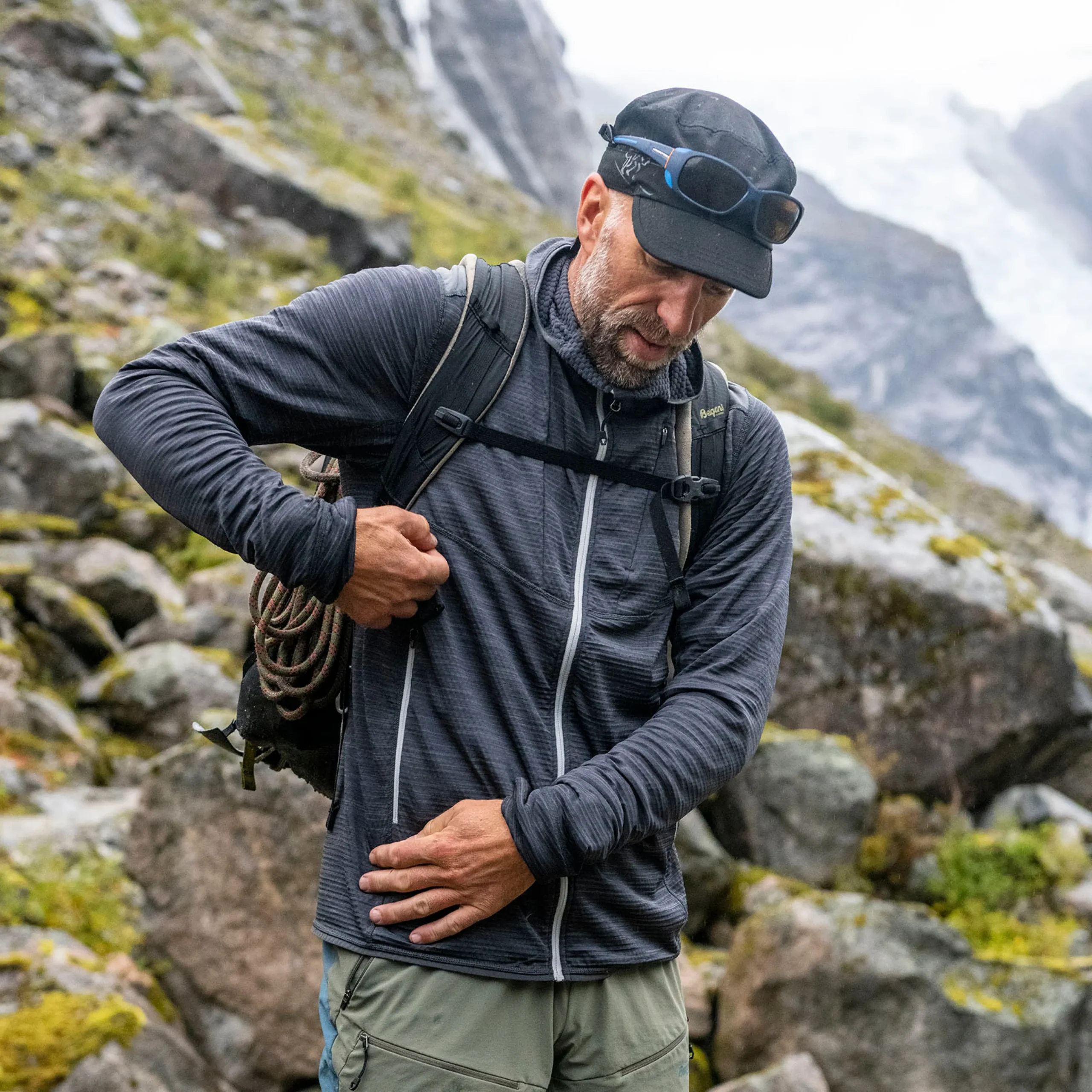 New Bergans Rabot Active Mid Hood Jacket - Solid Charcoal