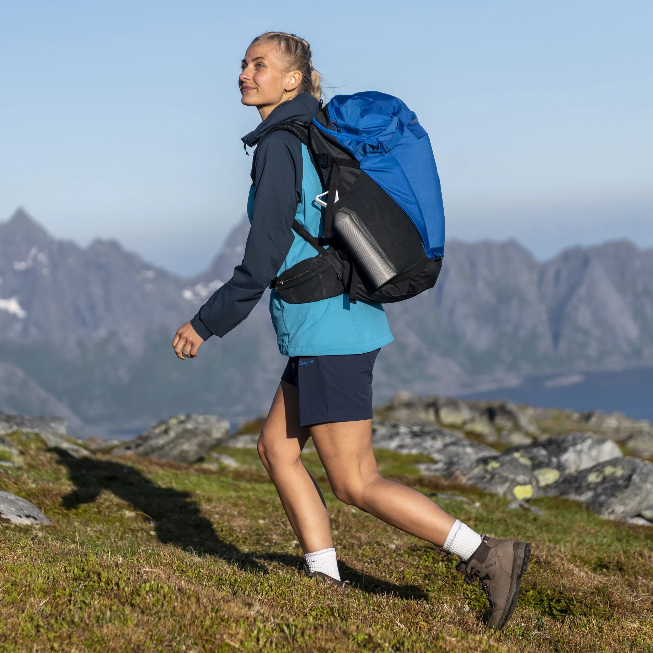 Online Bergans Rabot Light Softshell Shorts Women - Navy Blue