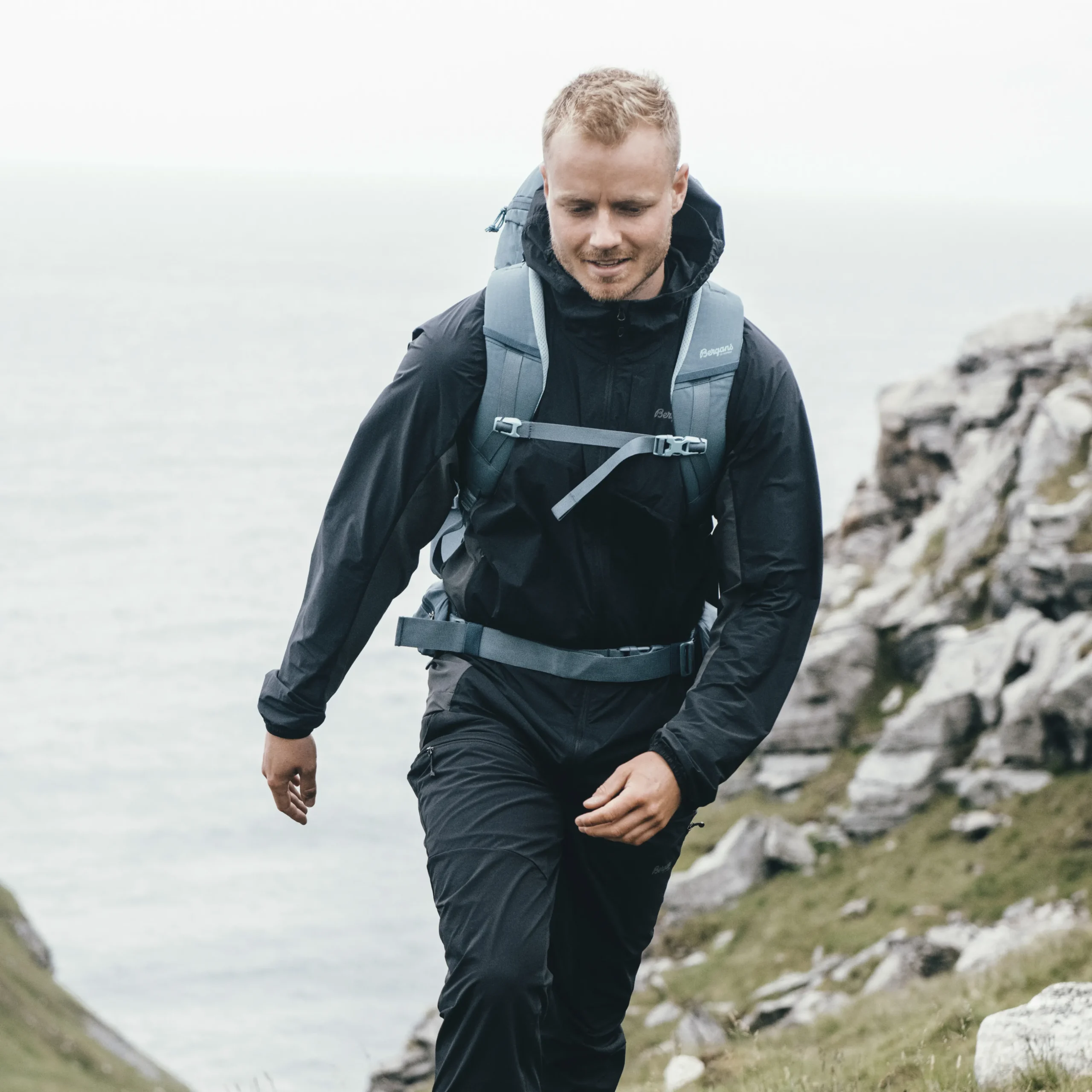 Sale Bergans Rabot Lt Windbreaker Jacket - Black