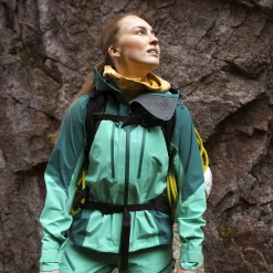 Flash Sale Bergans Tind 3L Shell Jacket Women - Light Malachite Green / Malachite Green