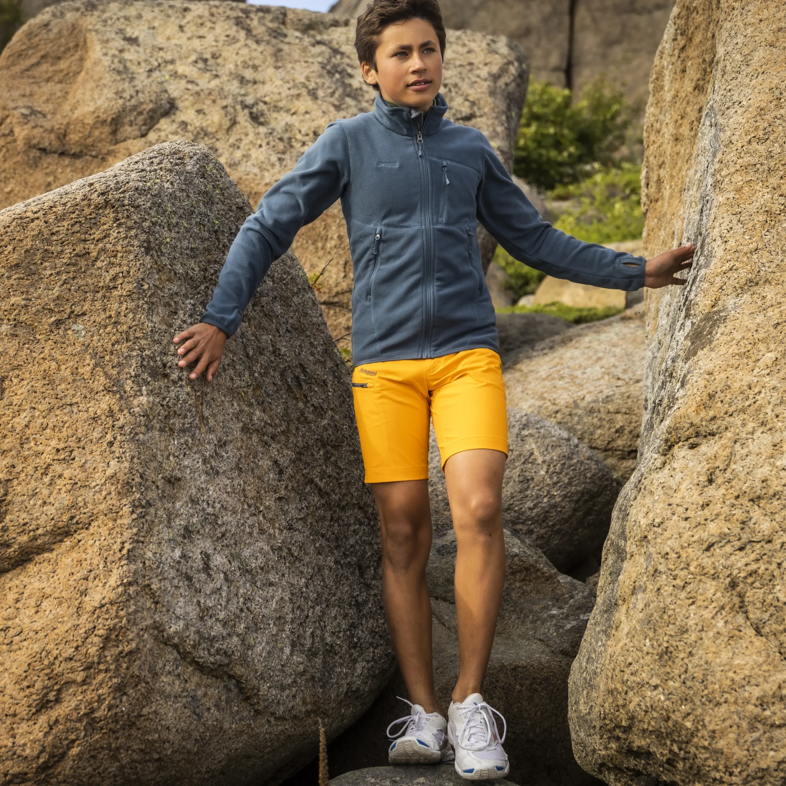 Sale Bergans Utne V3 Youth Shorts - Cloudberry Yellow