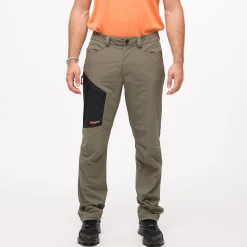 Discount Bergans Vaagaa Light Softshell Pants Men - Green Mud / Black