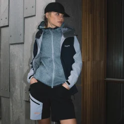 Sale Bergans Vaagaa Light Softshell Shorts Women - Black / Husky Blue