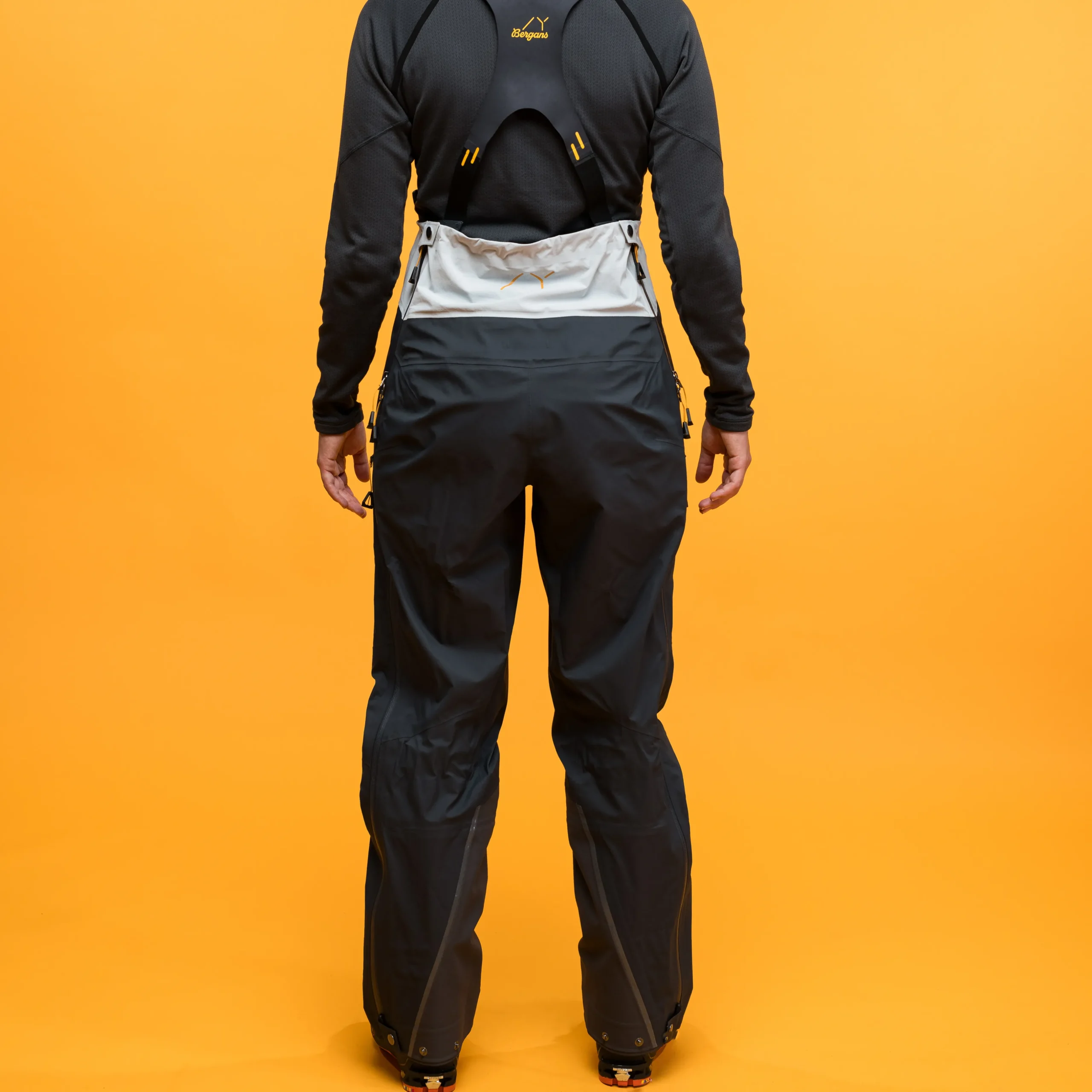 New Bergans Y MountainLine Breathe 3L Shell Bib Pants Women -