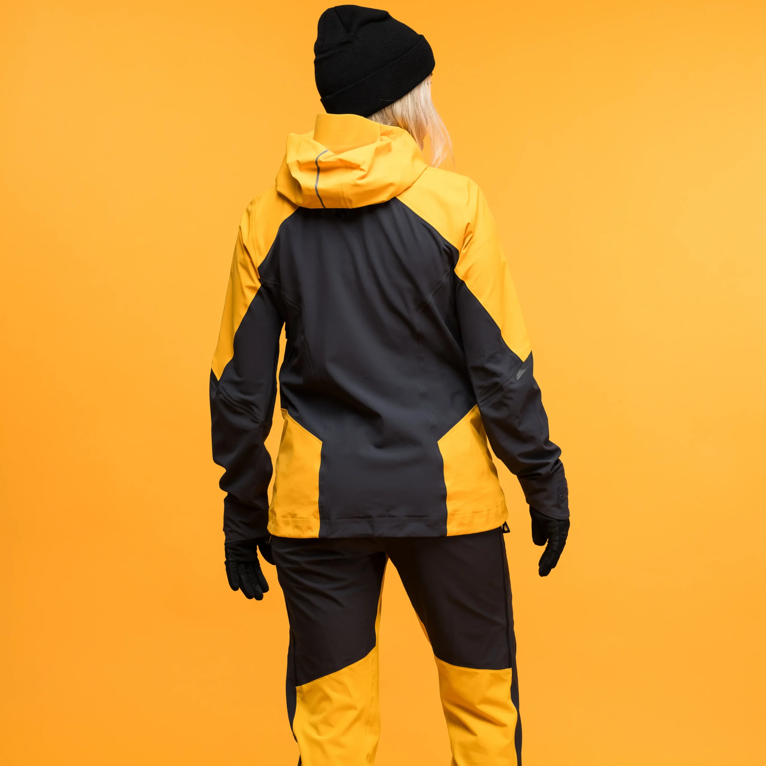 Outlet Bergans Y MountainLine Hybrid Softshell Jacket Women - Mango Yellow / Dark Shadow Grey