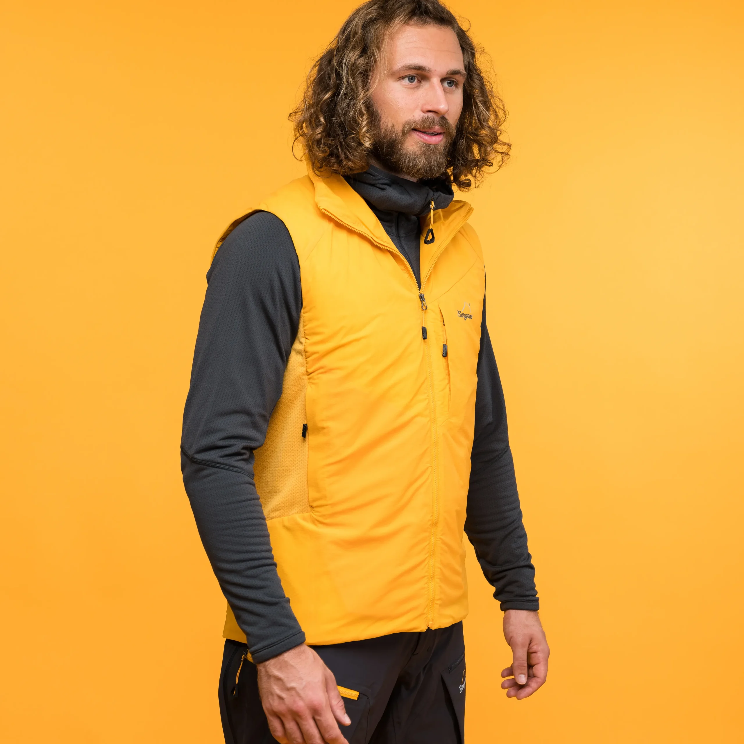 Cheap Bergans Y MountainLine Light Insulated Air Vest Men - Mango Yellow
